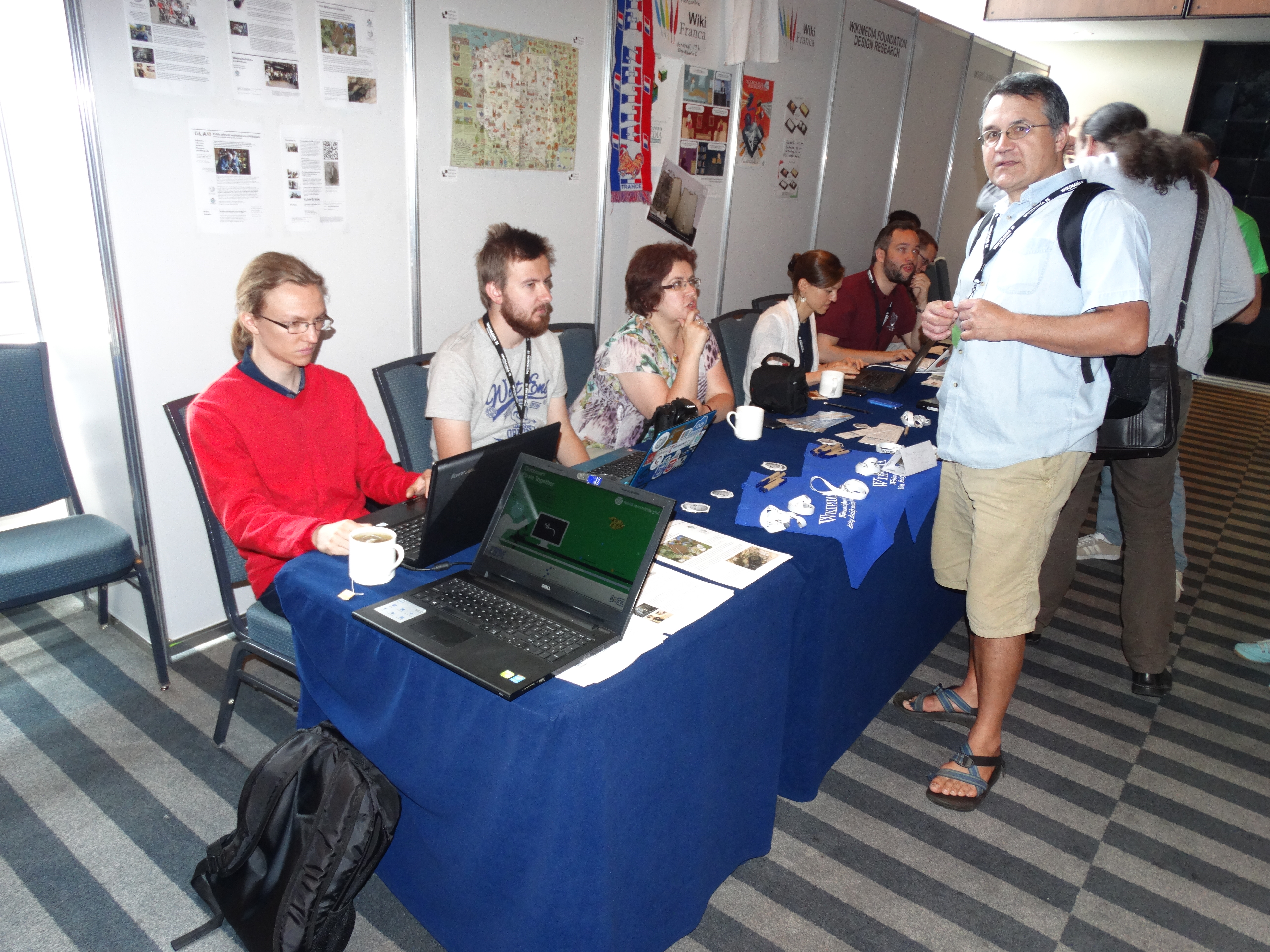 Wikimedia_Polska_at_Wikimania_2015_PolacyweWloszech (6)